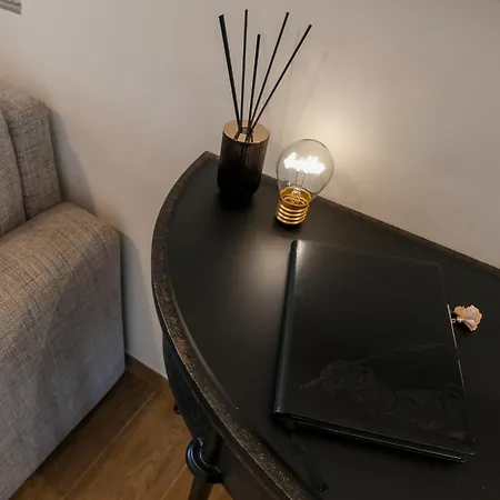 A Casa Di Adele Centro Apartment *